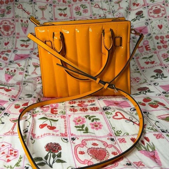 Michael Kors Hamilton Small Patent Satchel - Picture 4 of 8